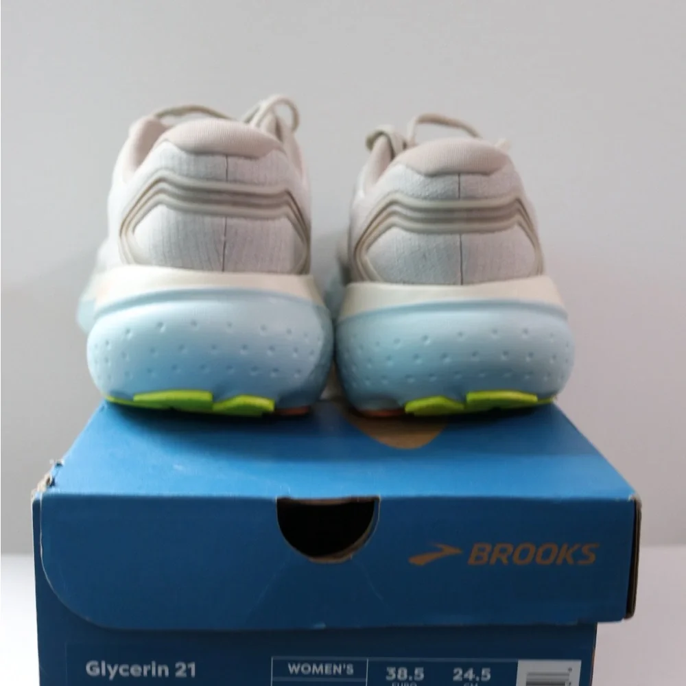 Brooks Women's Sneakers in Cream and Orange - Picture 15 of 16